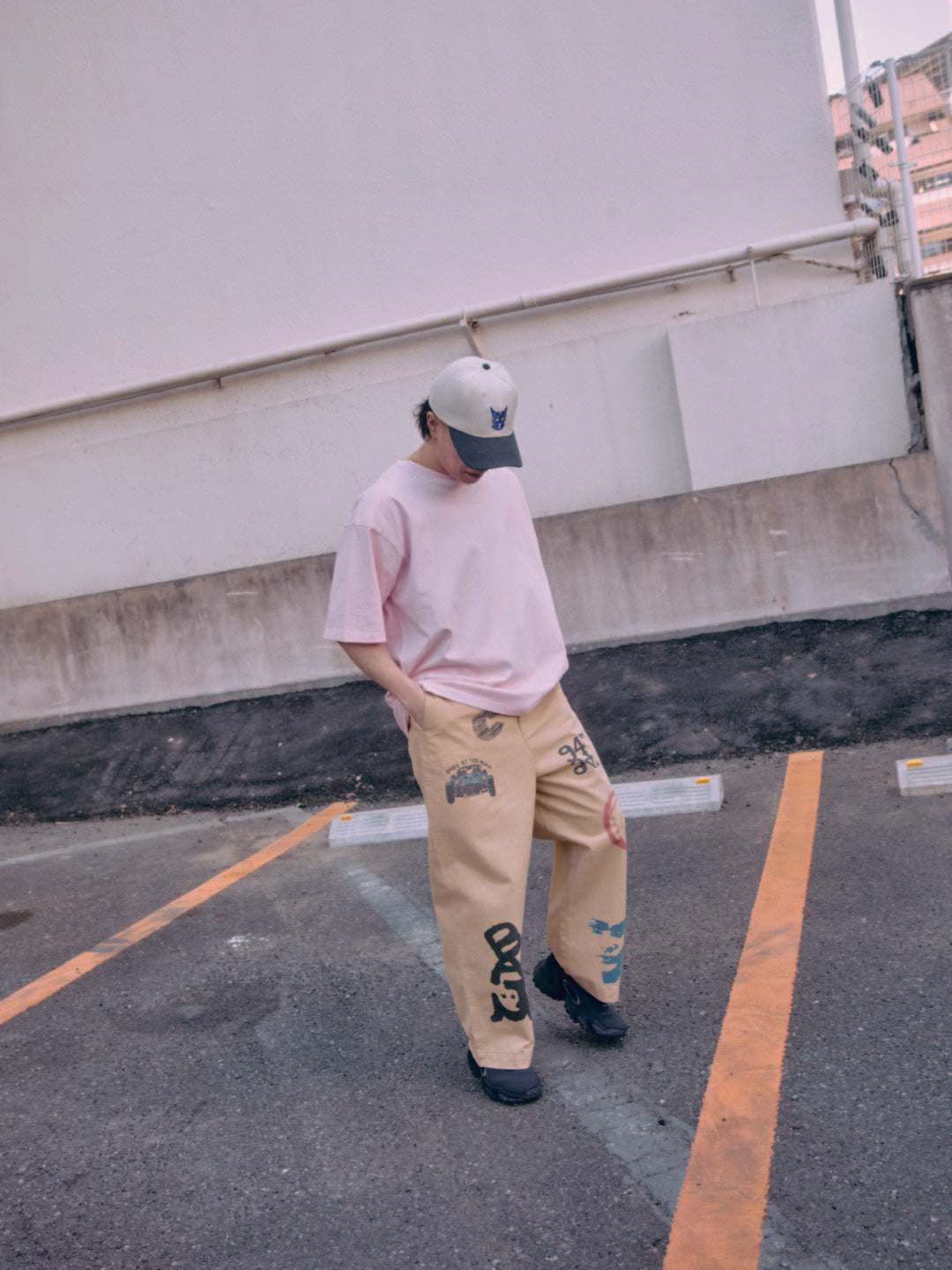graphic print pants