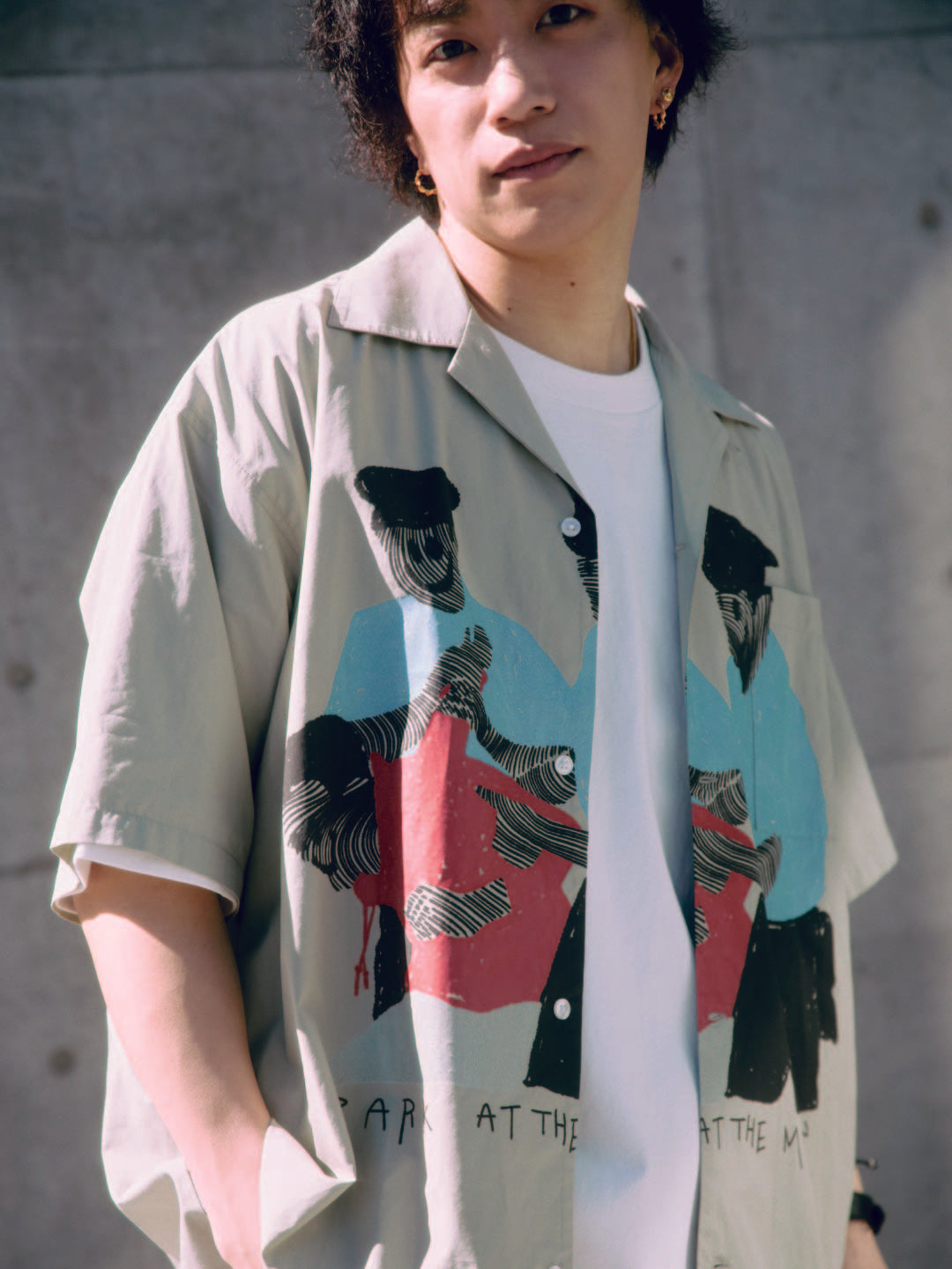 arrest open collar shirt