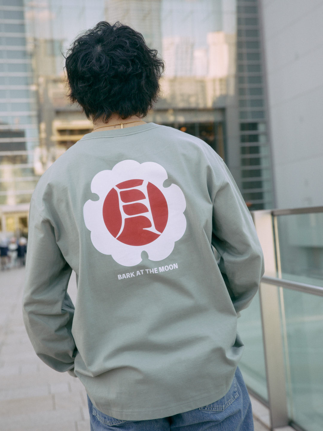 moon logo long sleeve tee