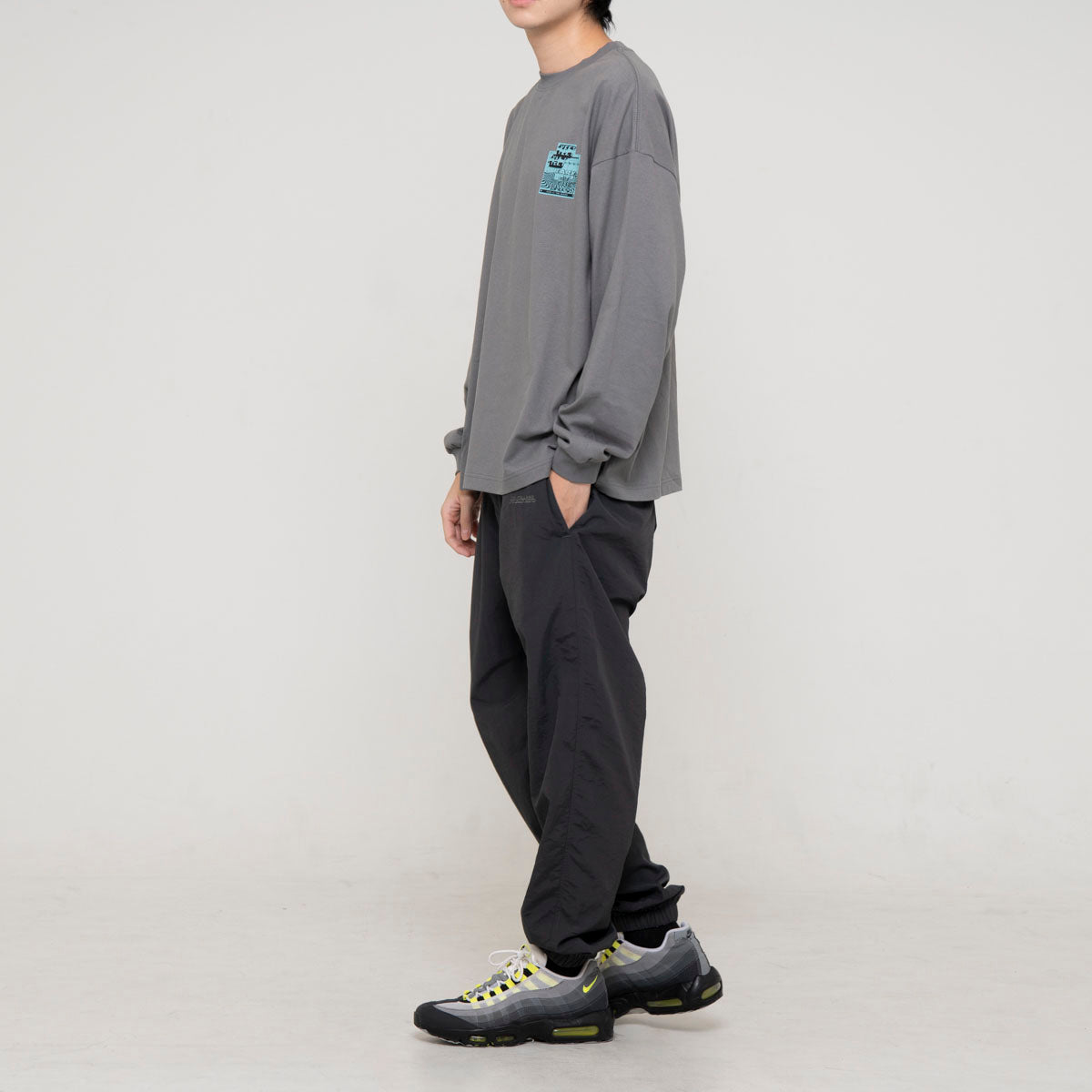 YEET graphic long tee