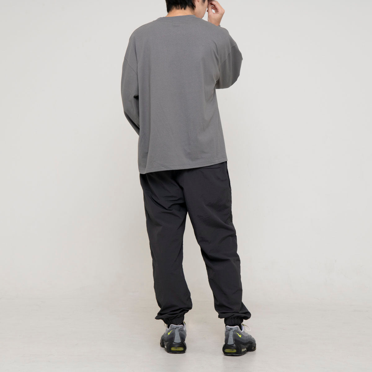 YEET graphic long tee
