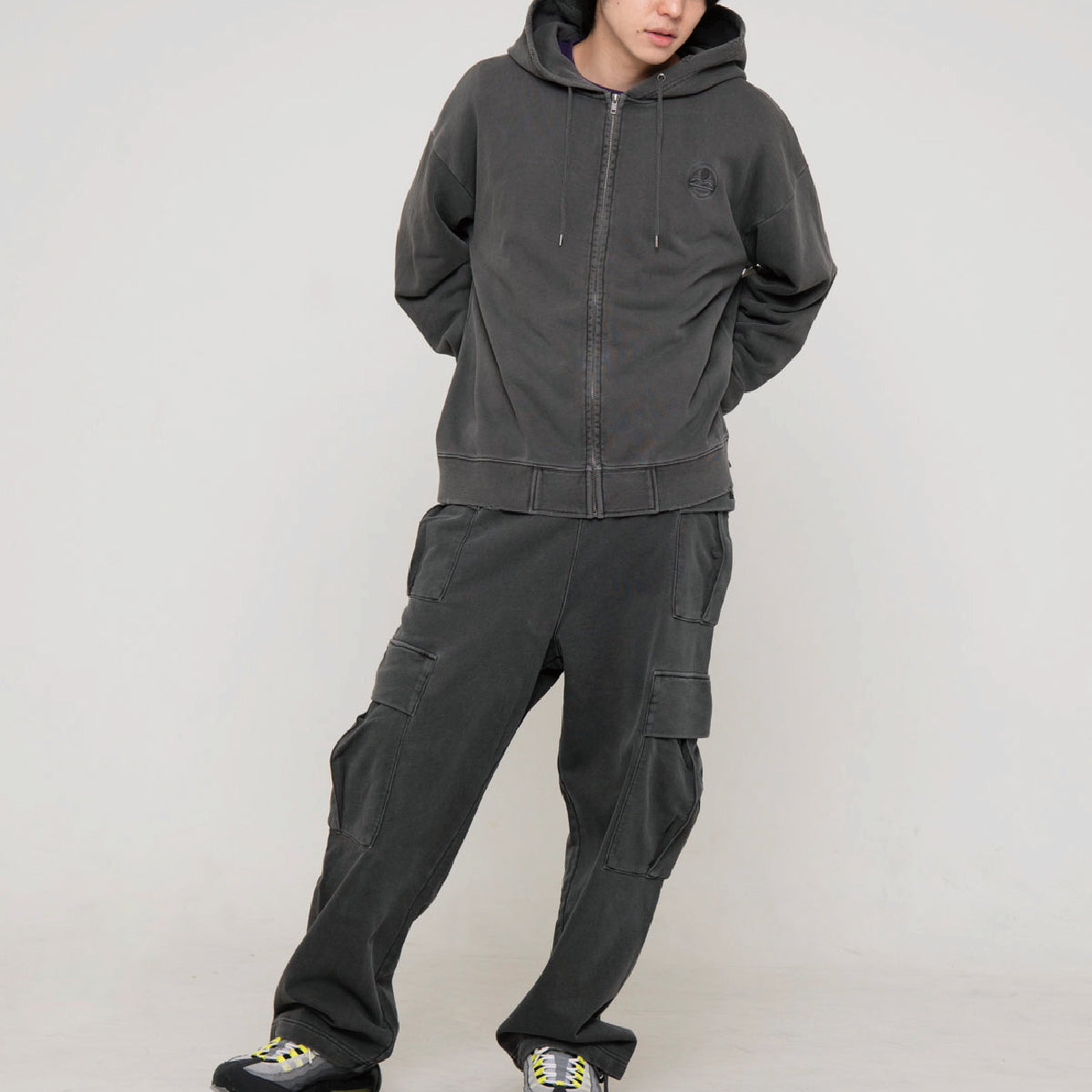 YEET logo sweat pants