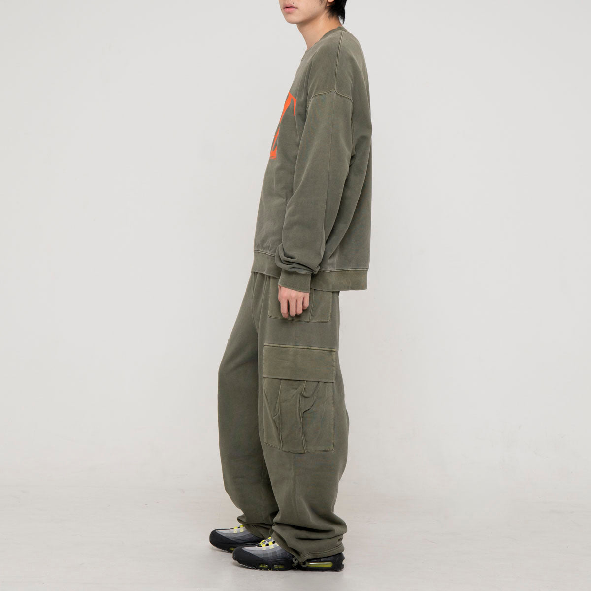 YEET logo sweat shirts