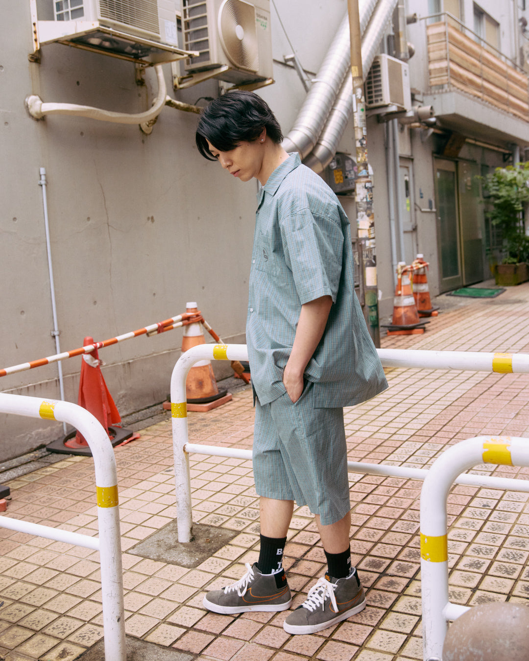 plaid open collar shirt