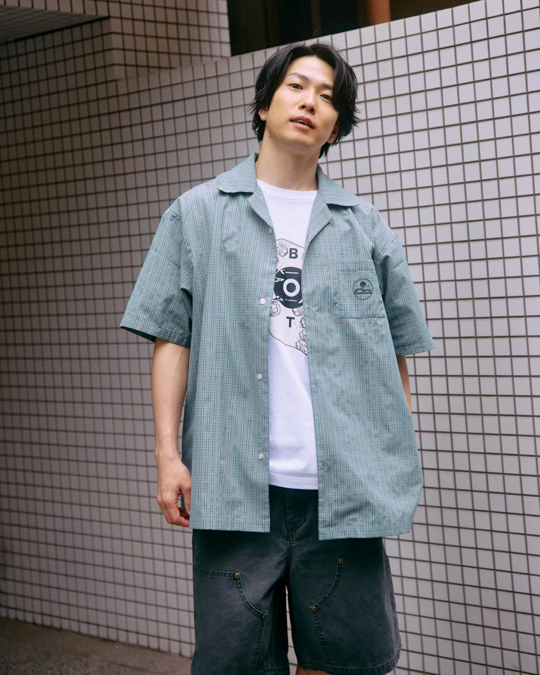 hand T-shirt