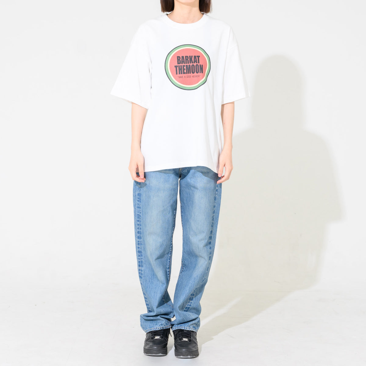 circle logo T-shirt