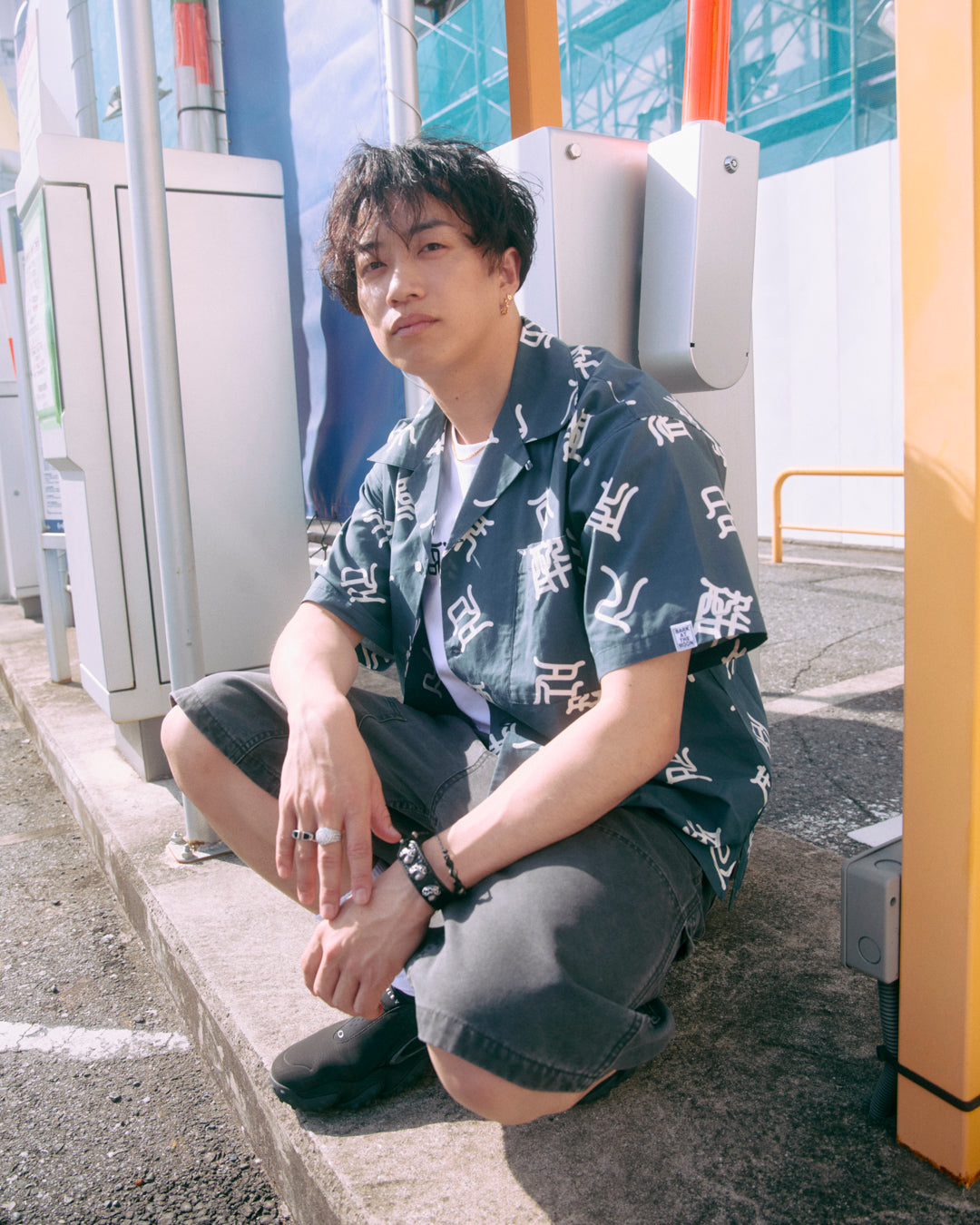 酒呑名人 open collar shirt