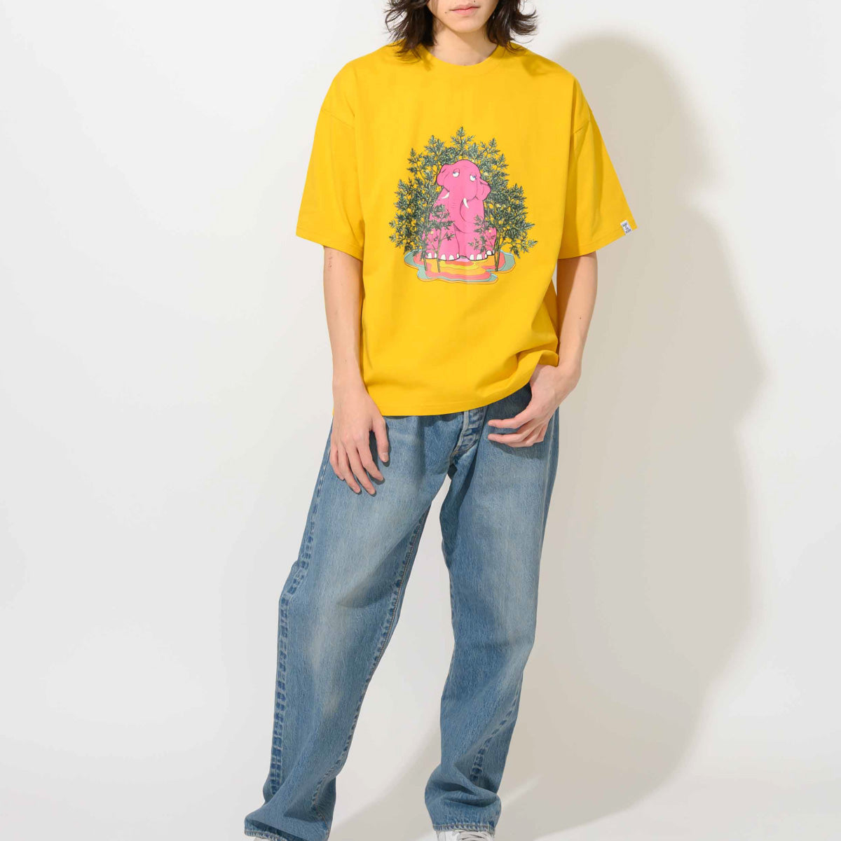 pink elephant_T-shirt