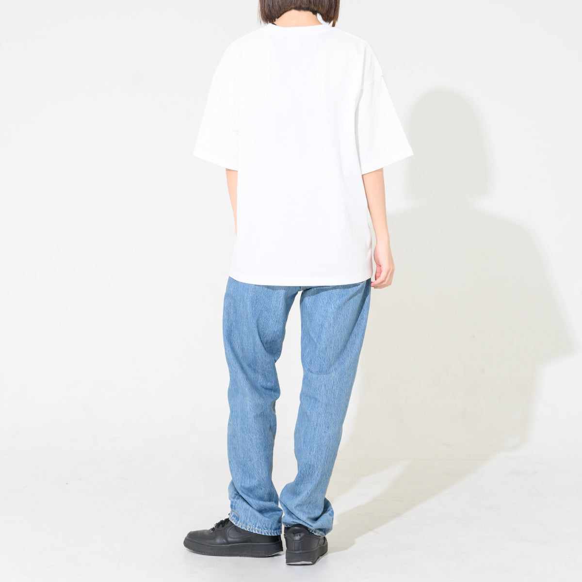 circle logo T-shirt