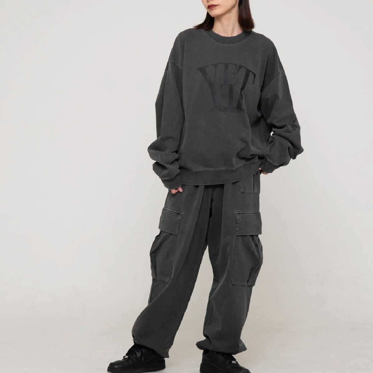 YEET logo sweat pants