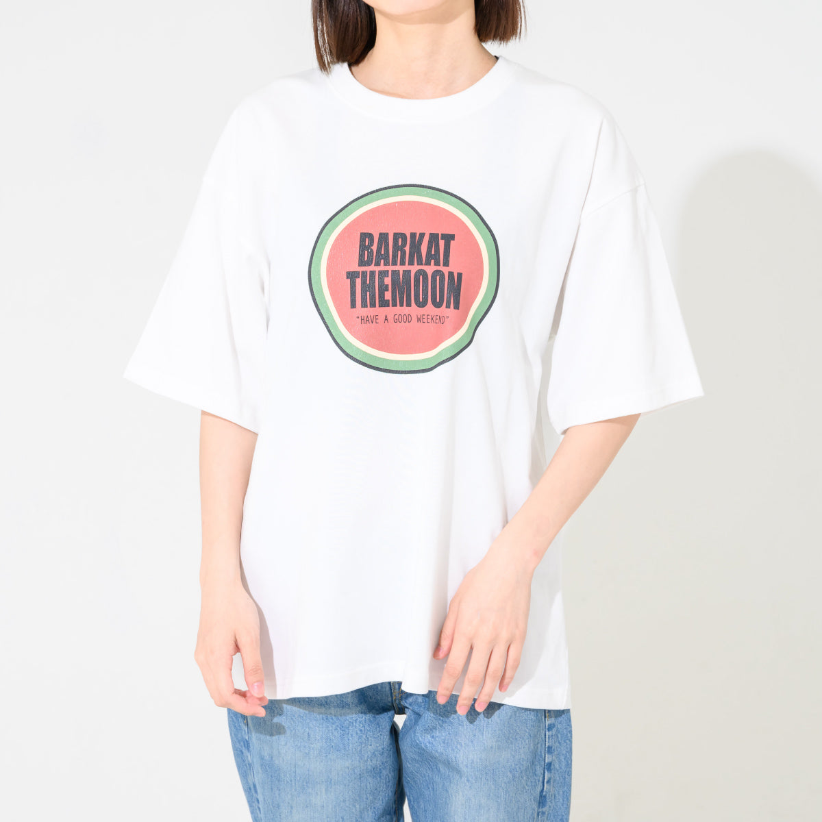 circle logo T-shirt