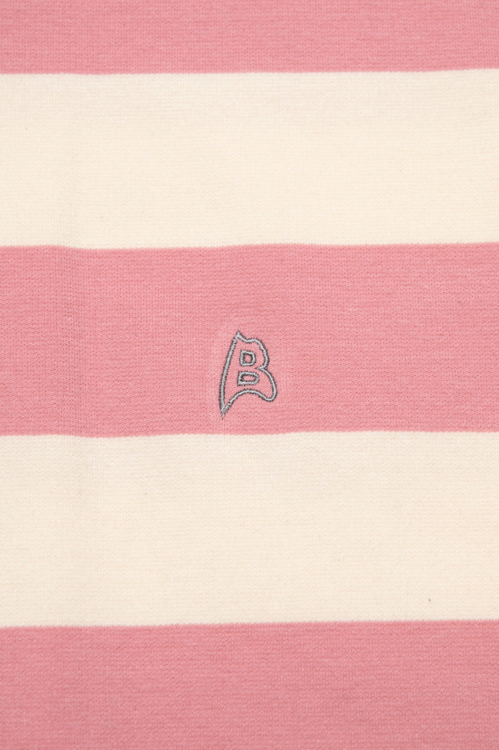 Border pattern T-shirt