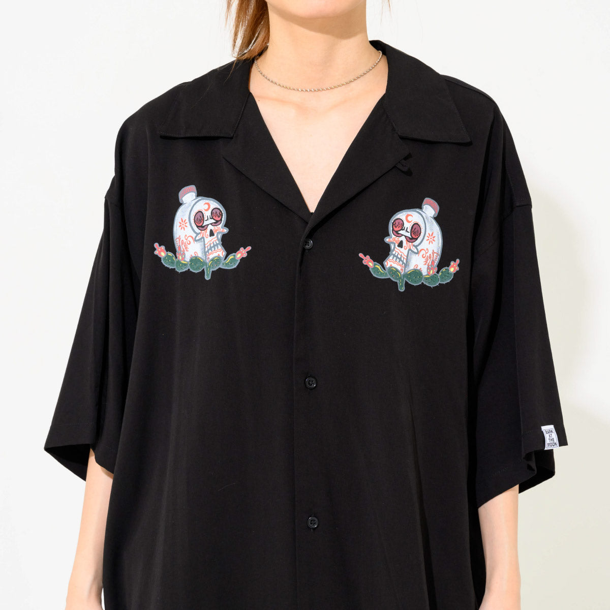 skull_open collar shirt