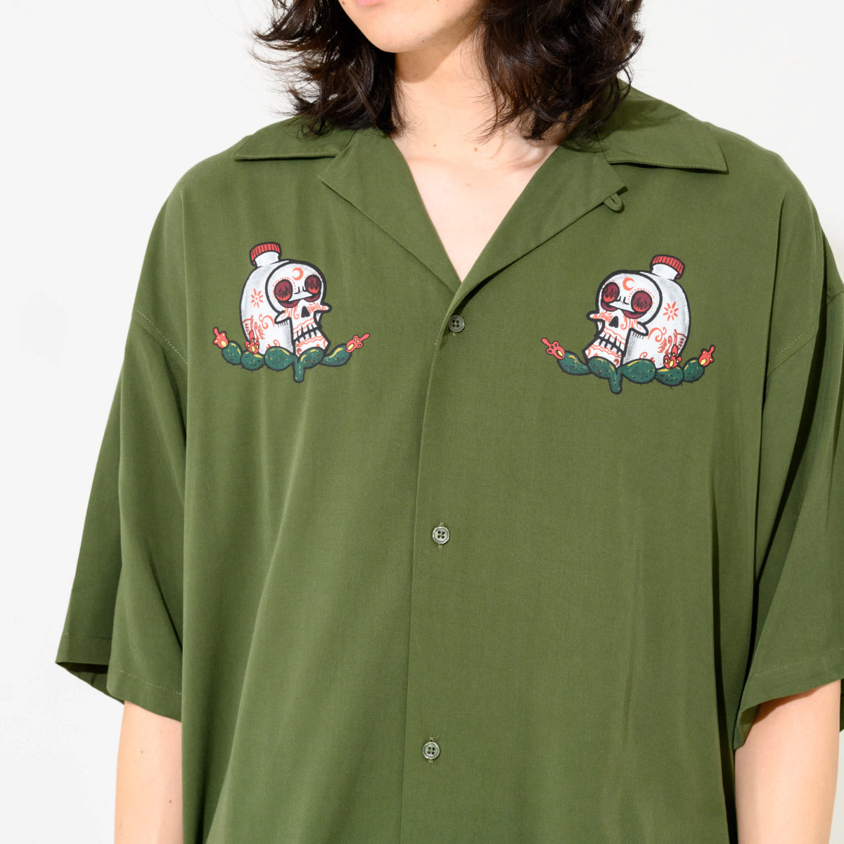 skull_open collar shirt
