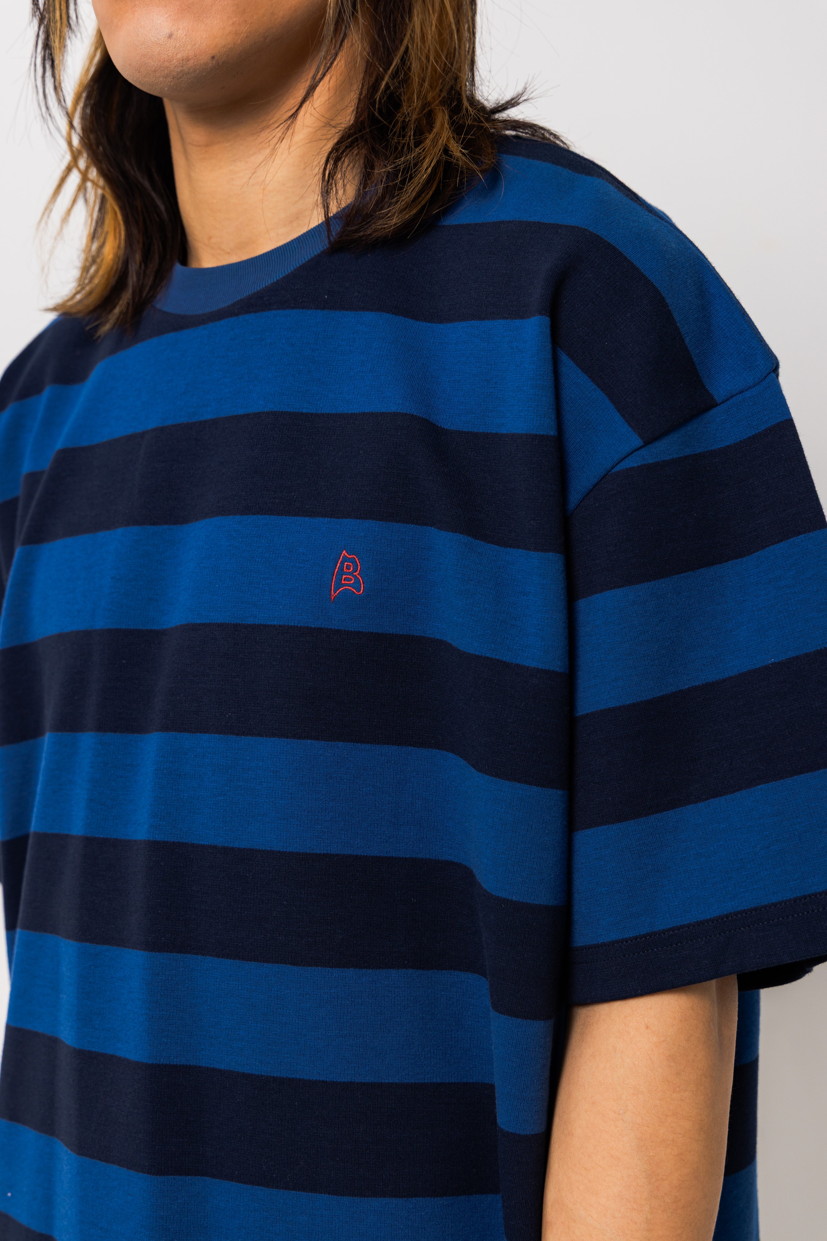 Border pattern T-shirt
