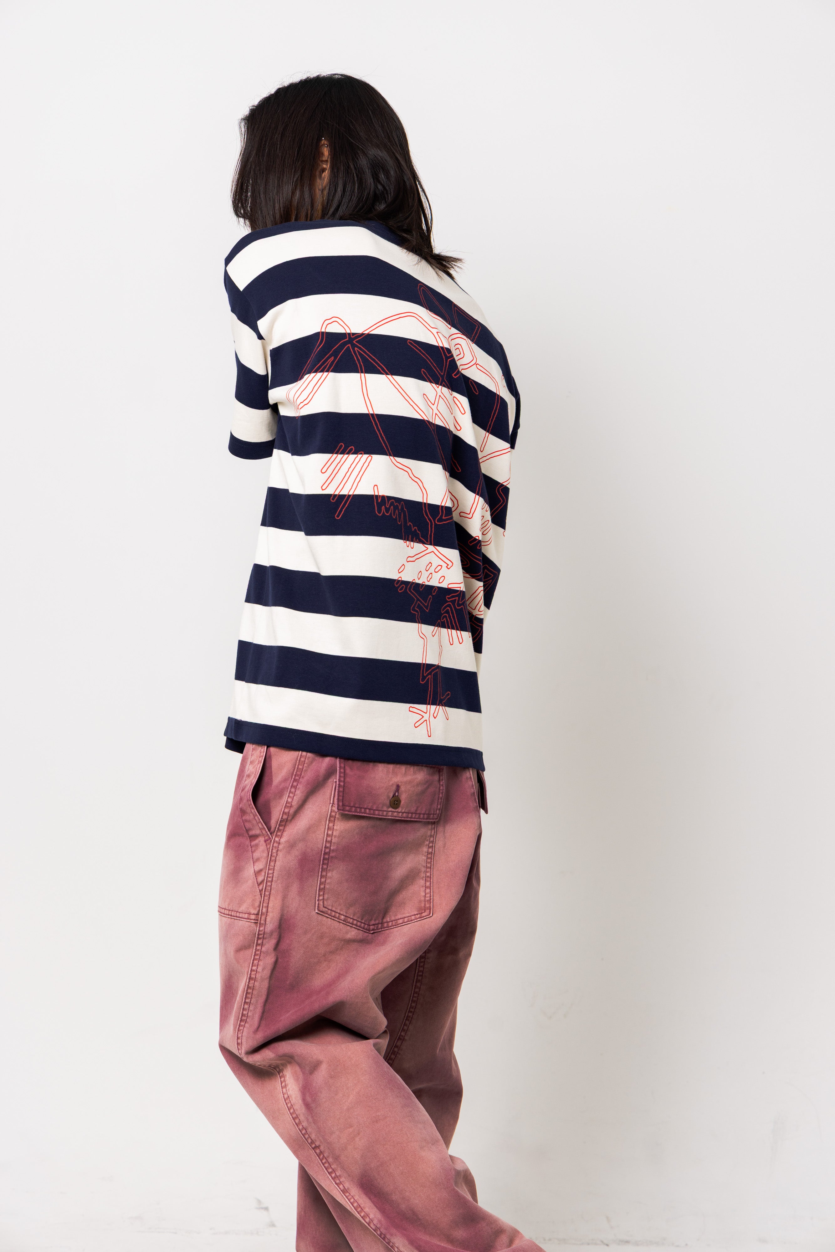 Border pattern T-shirt