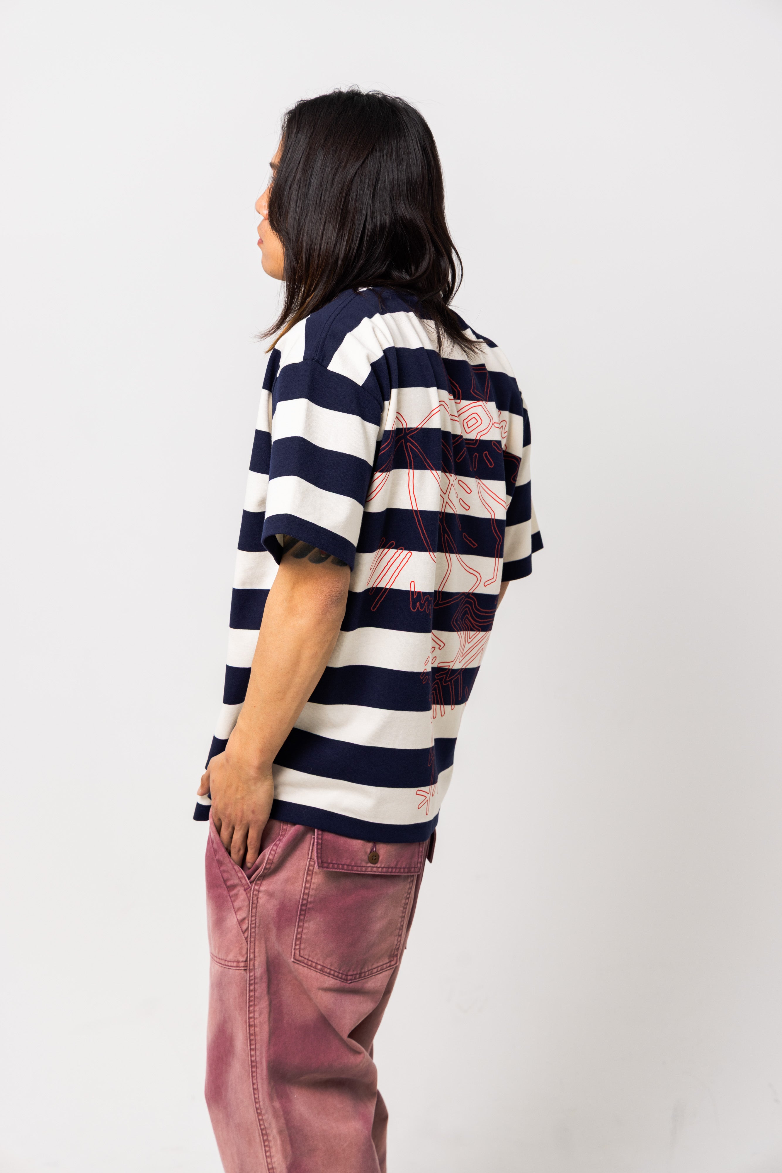 Border pattern T-shirt