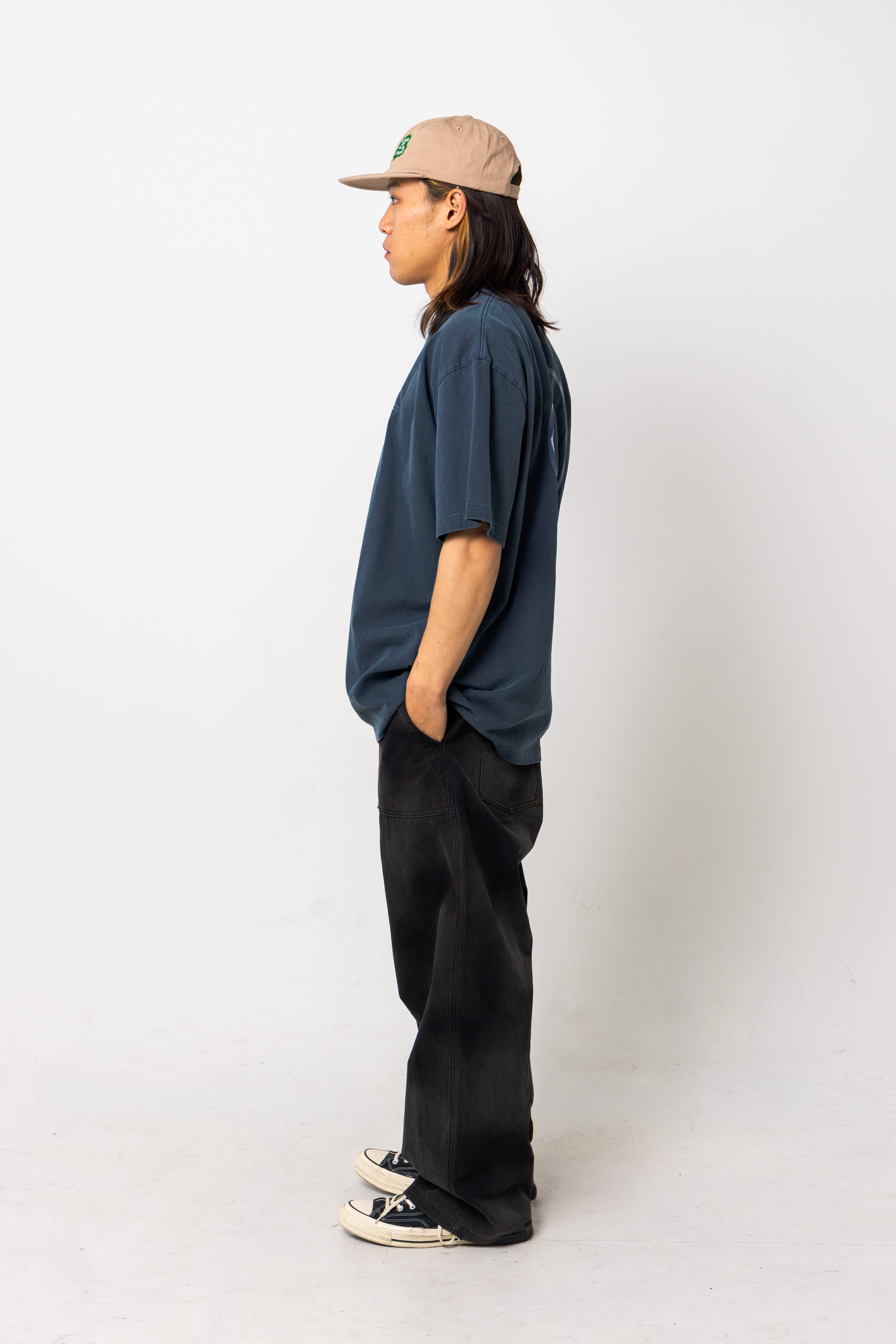 Border pattern T-shirt