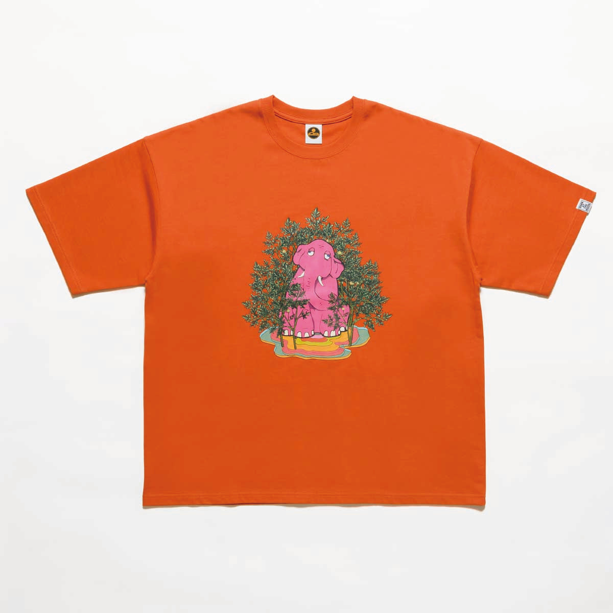 pink elephant_T-shirt