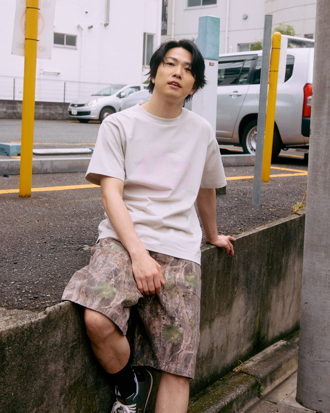 wave logo T-shirt