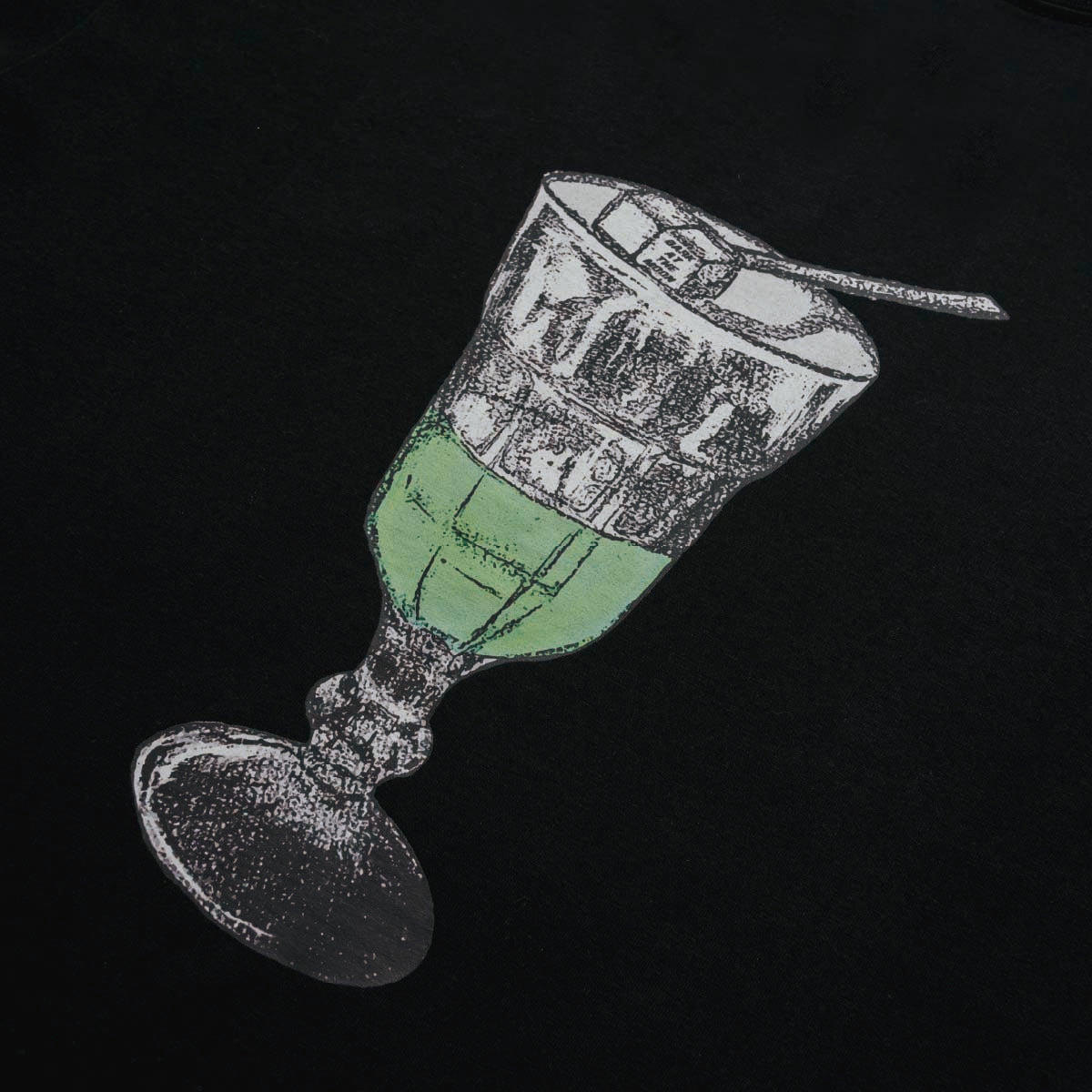 absinthe glass_T-shirt