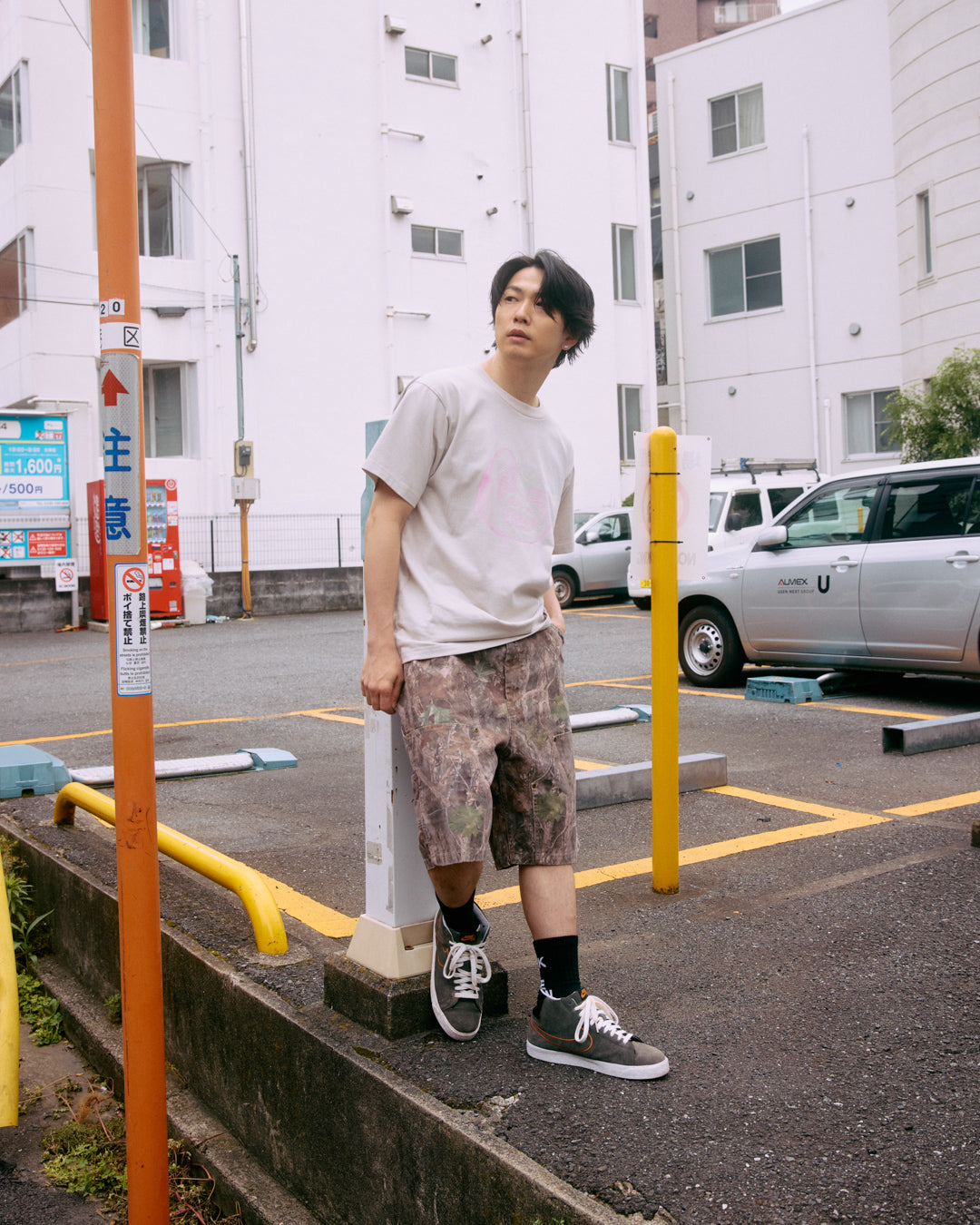 wave logo T-shirt