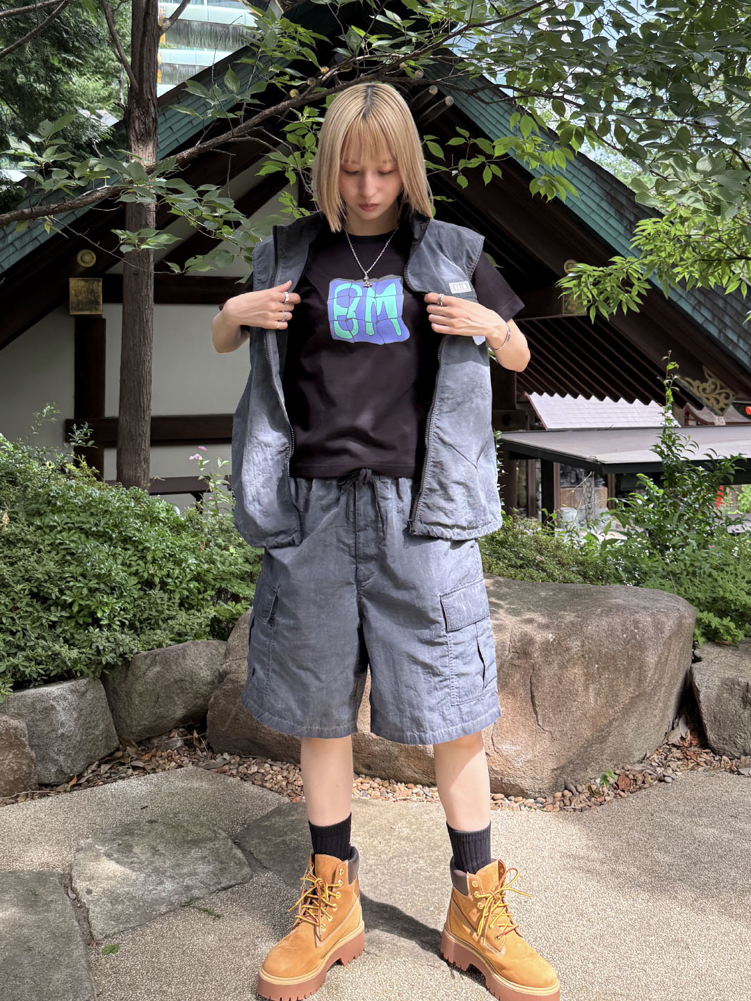 track vest