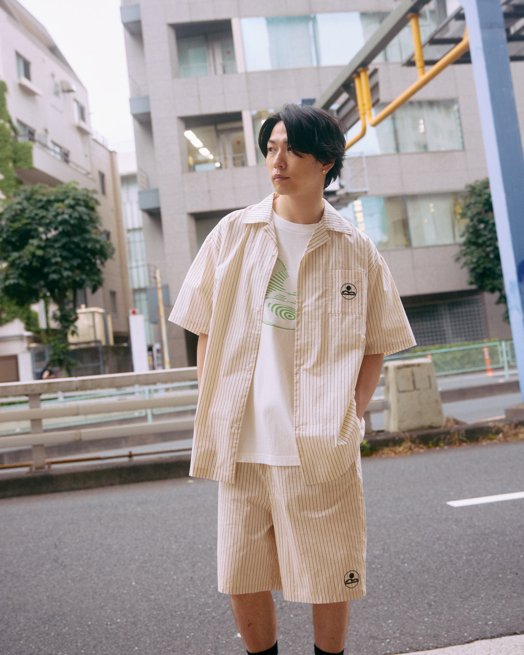 wave logo T-shirt