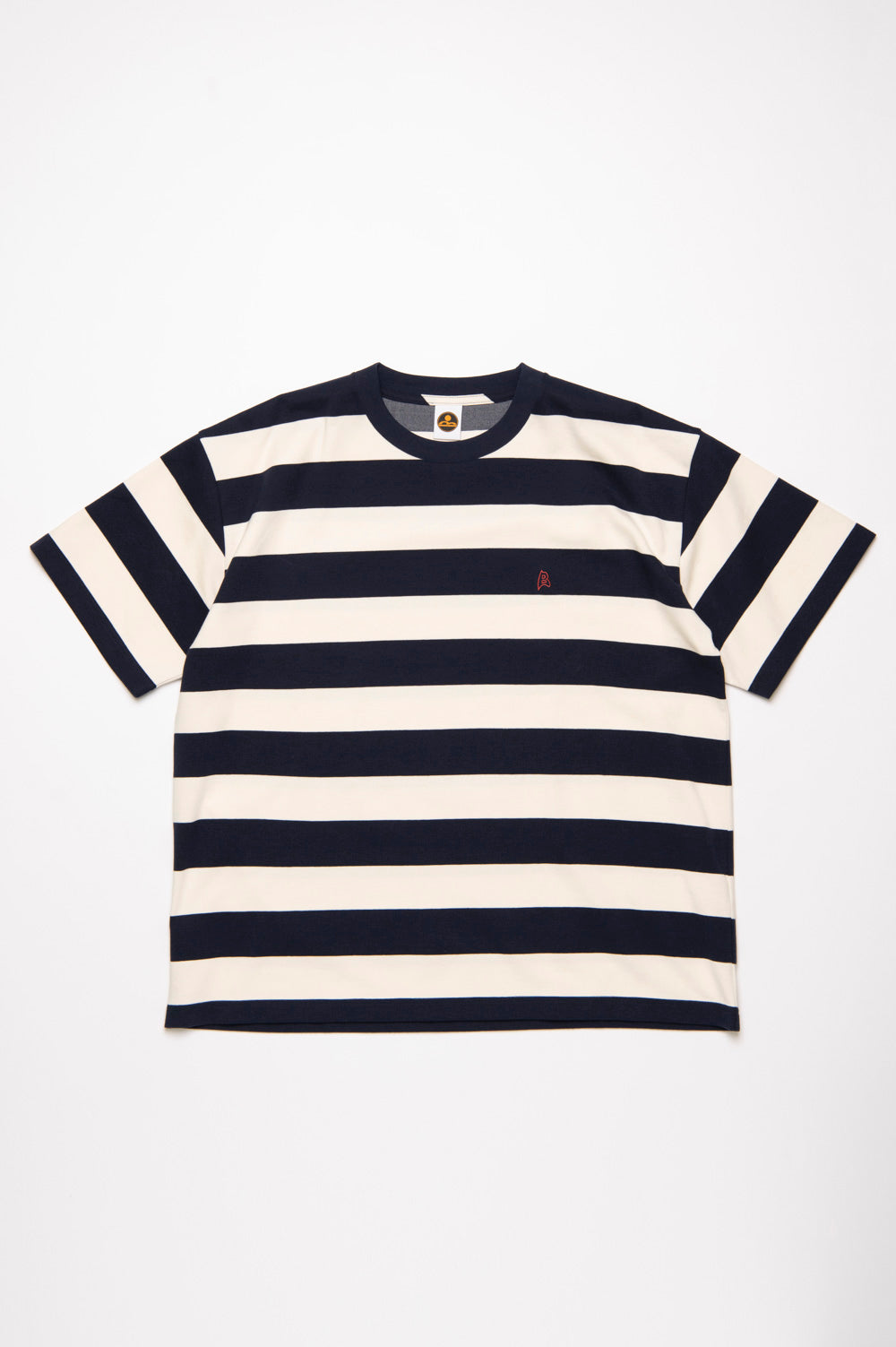 Border pattern T-shirt