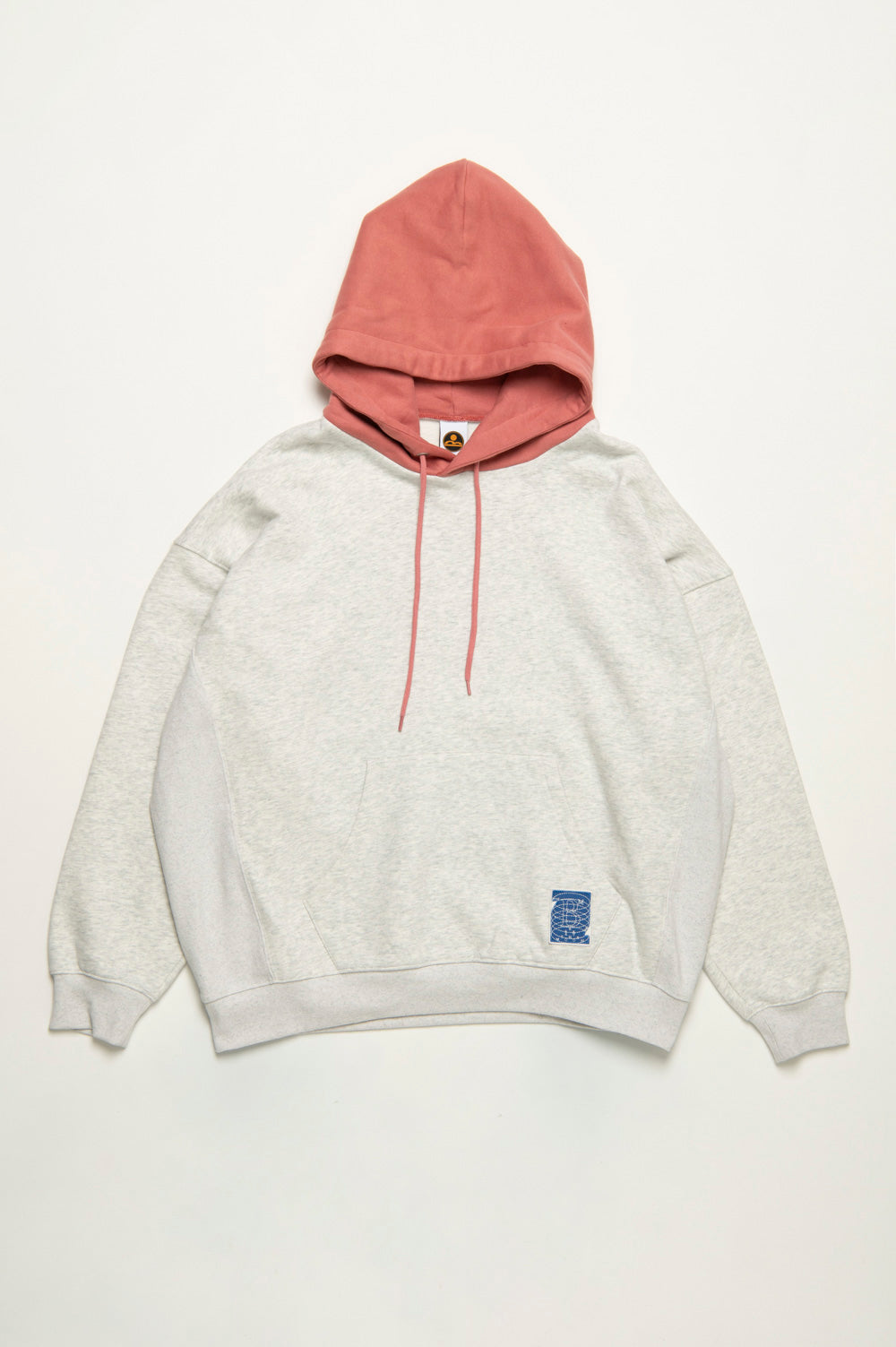 <予約>BICOLOR PATCH HOODIE