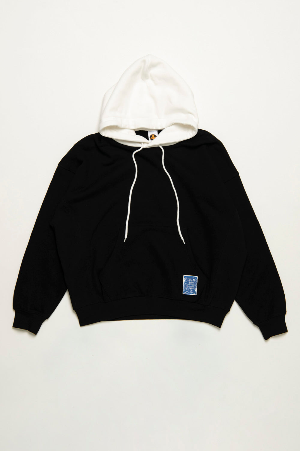 <予約>BICOLOR PATCH HOODIE
