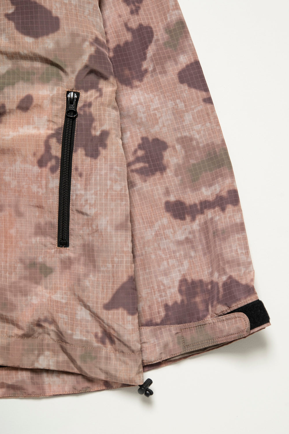 <予約>MULTI PATTERN MOUNTAIN PARKA