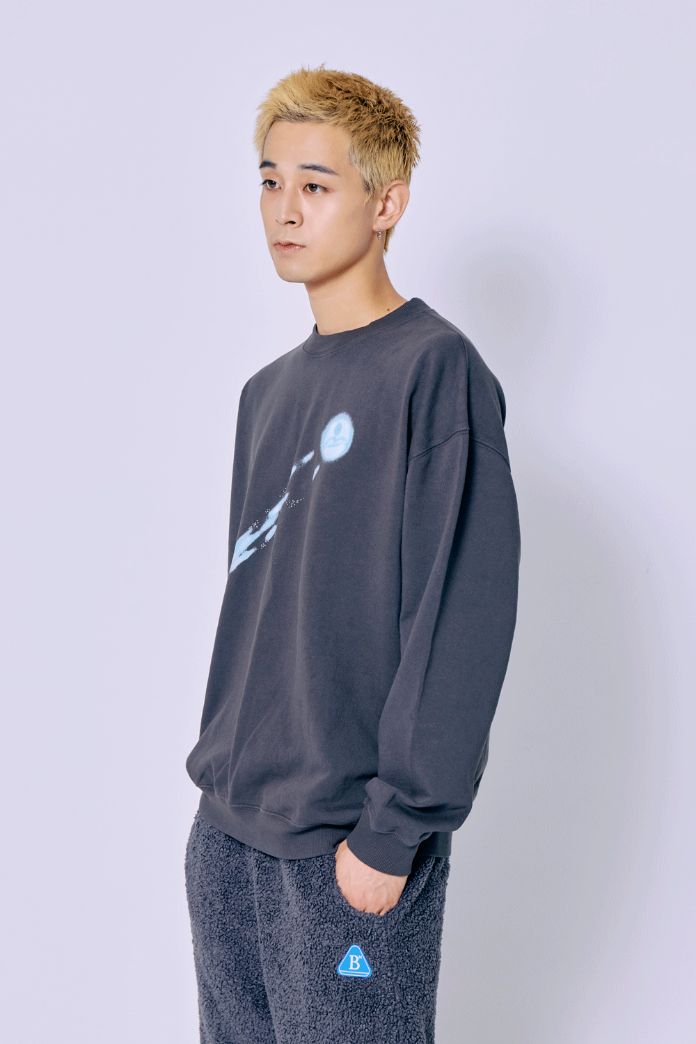BM LOGO SEARCHLIGHT SWEAT