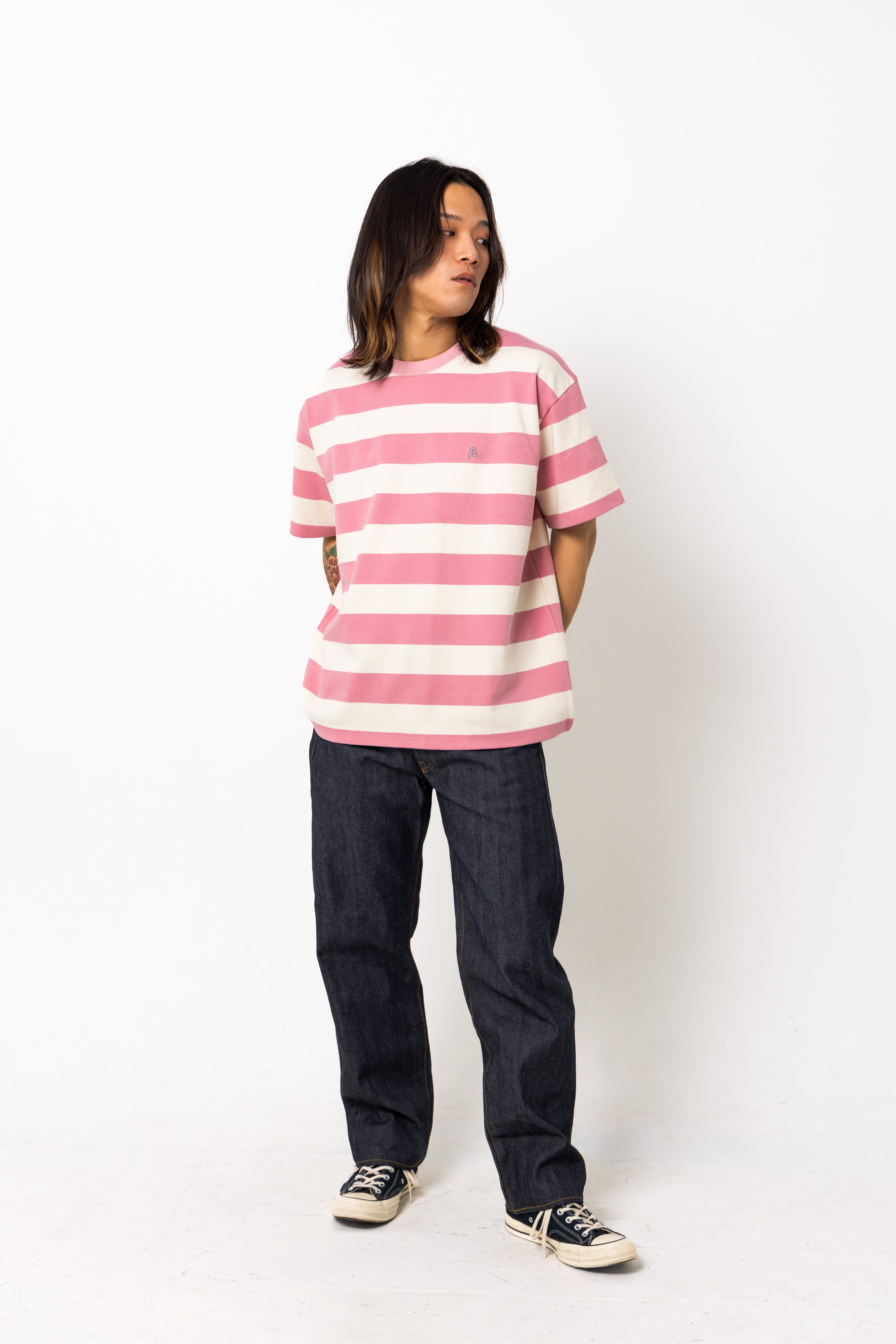 Border pattern T-shirt