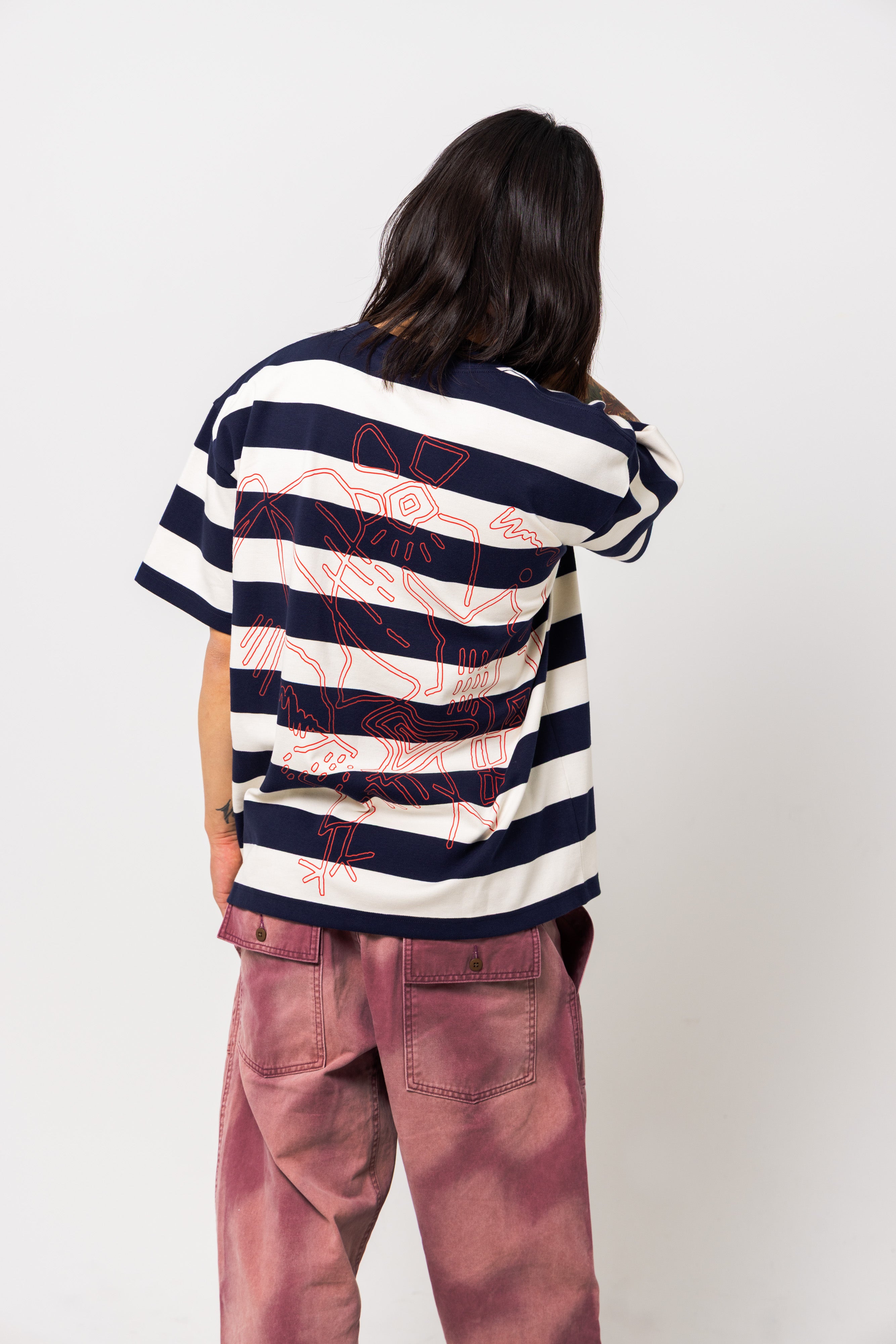 Border pattern T-shirt